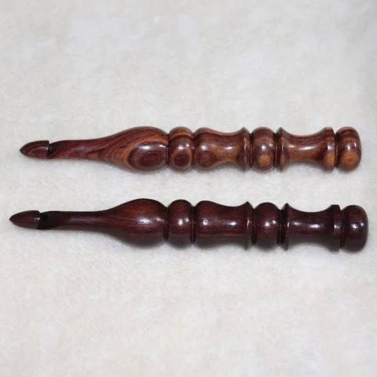 Rosewood Crochet Hooks with leather bag Set of 7