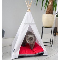 Wooden Pet Home by AxeandScrew