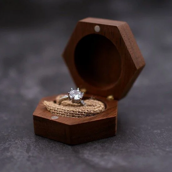Hexagon Velvet Jewelry Single Slot Ring Box Engagement Wedding Box Keepsake  Box Bridal Photo Ring (White) : Amazon.in: Jewellery